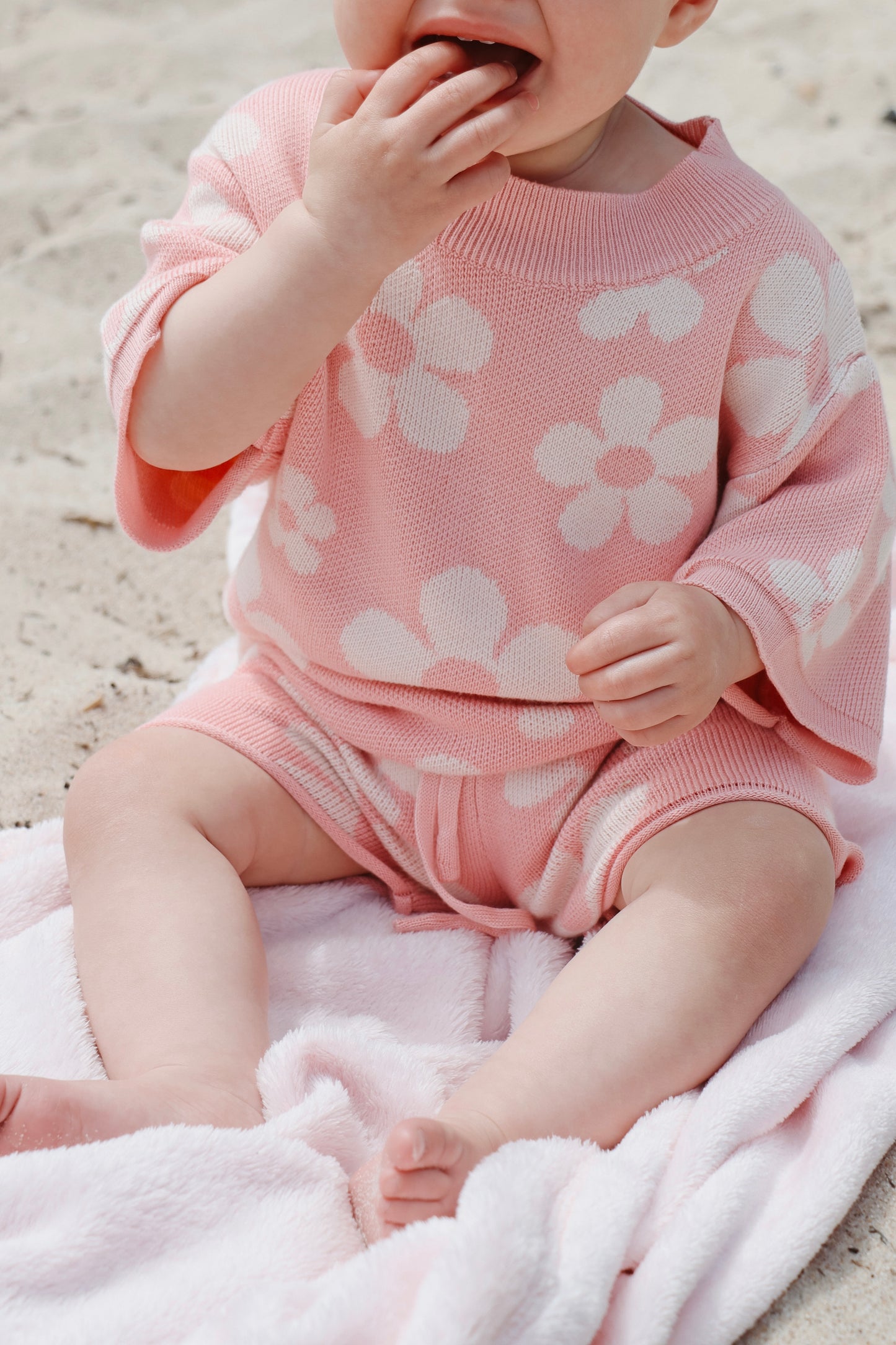 Wren Knit Set